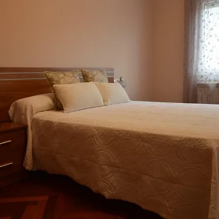 Piso Da Empegada شقة Arzúa